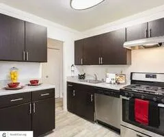 $1,735 / 1br - 805ft2 - Separate Dining Room, Resident Events, Swimming Pool